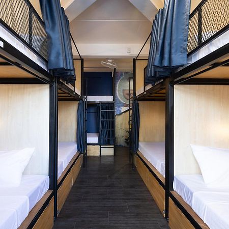 Marco Polo Phuket Poshtel & Bistro Hostel Phòng bức ảnh