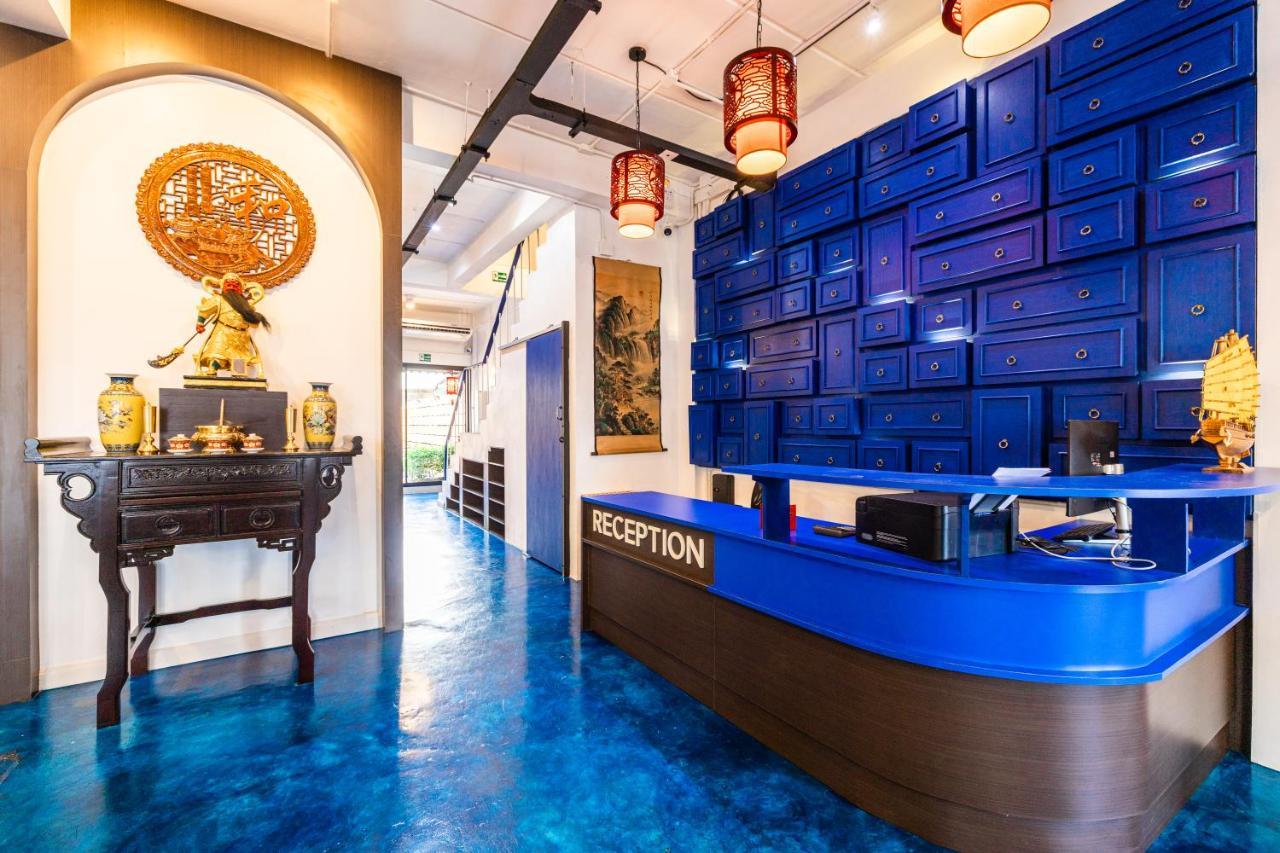 Marco Polo Phuket Poshtel & Bistro Hostel Ngoại thất bức ảnh