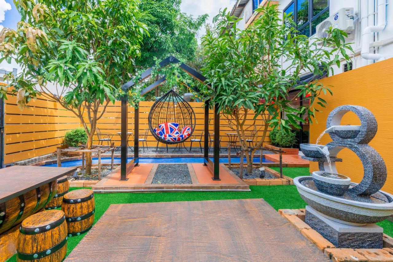 Marco Polo Phuket Poshtel & Bistro Hostel Ngoại thất bức ảnh