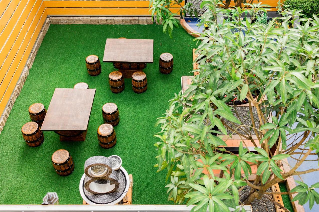 Marco Polo Phuket Poshtel & Bistro Hostel Ngoại thất bức ảnh