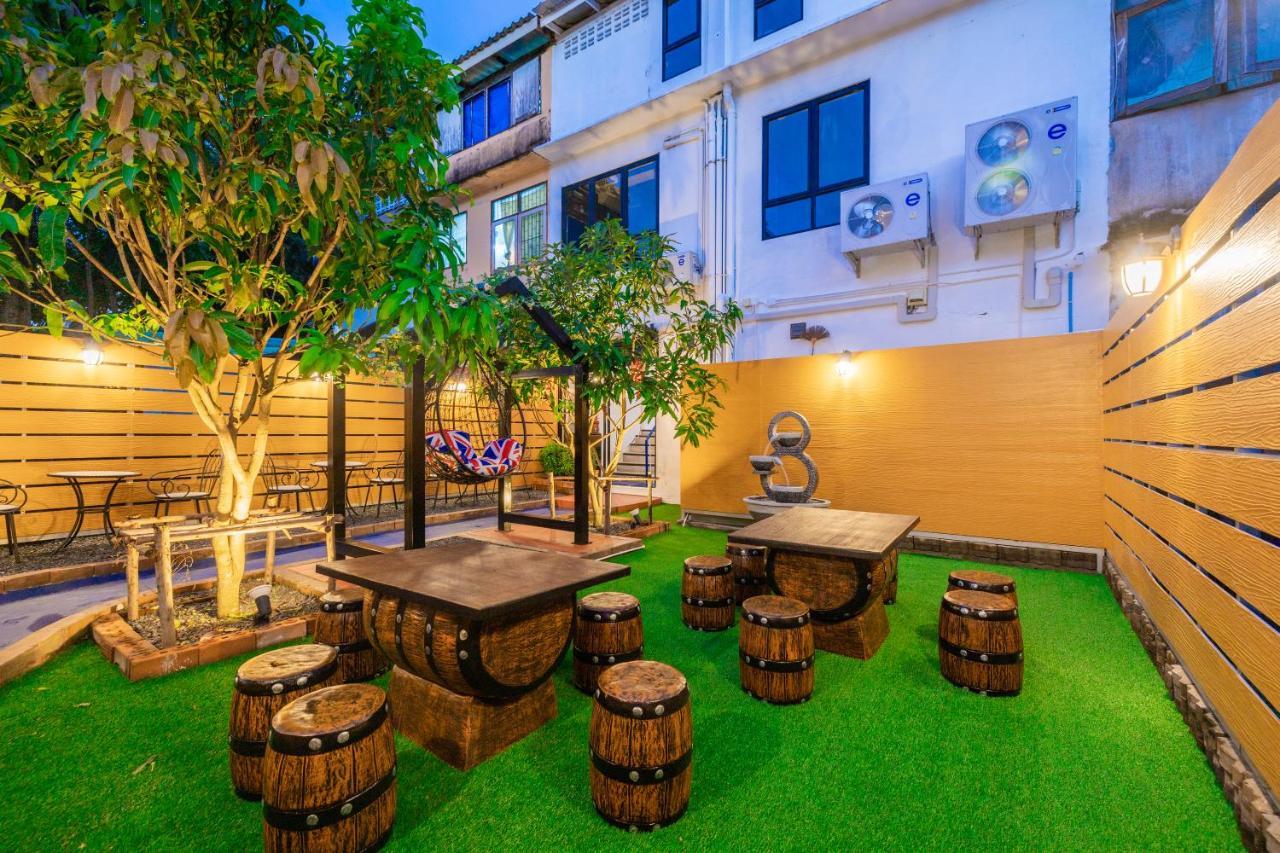 Marco Polo Phuket Poshtel & Bistro Hostel Ngoại thất bức ảnh