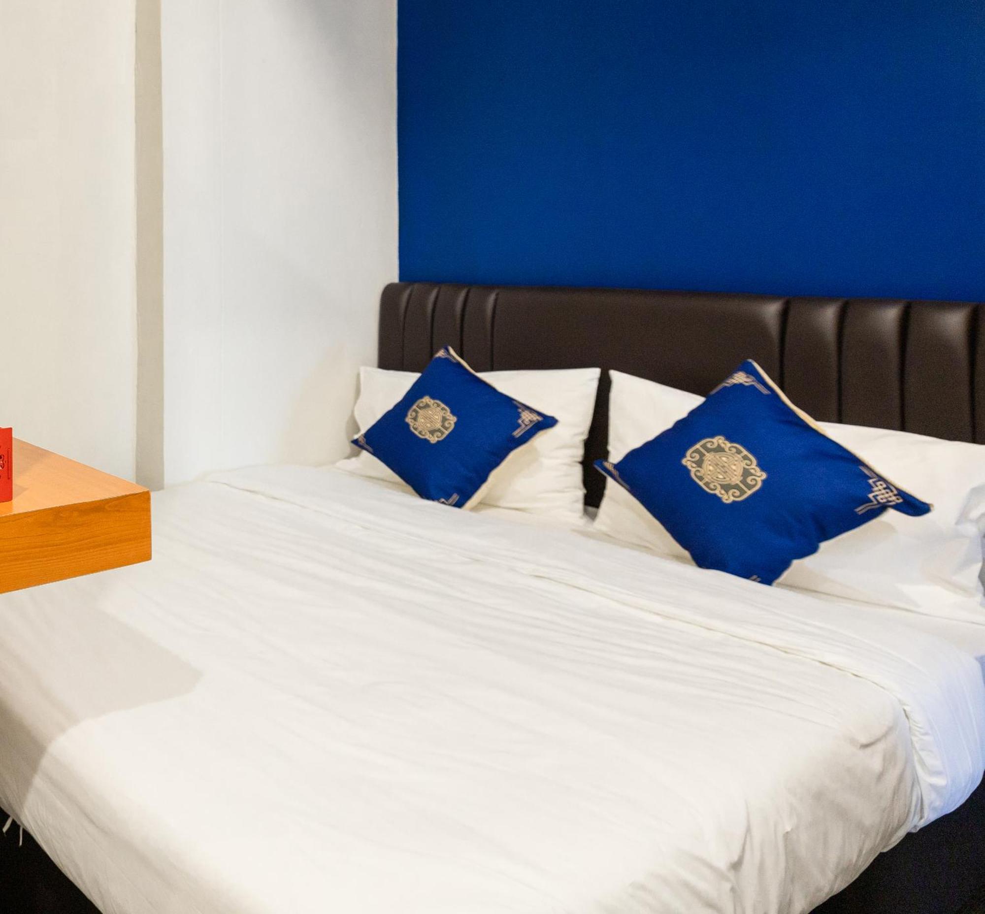 Marco Polo Phuket Poshtel & Bistro Hostel Phòng bức ảnh