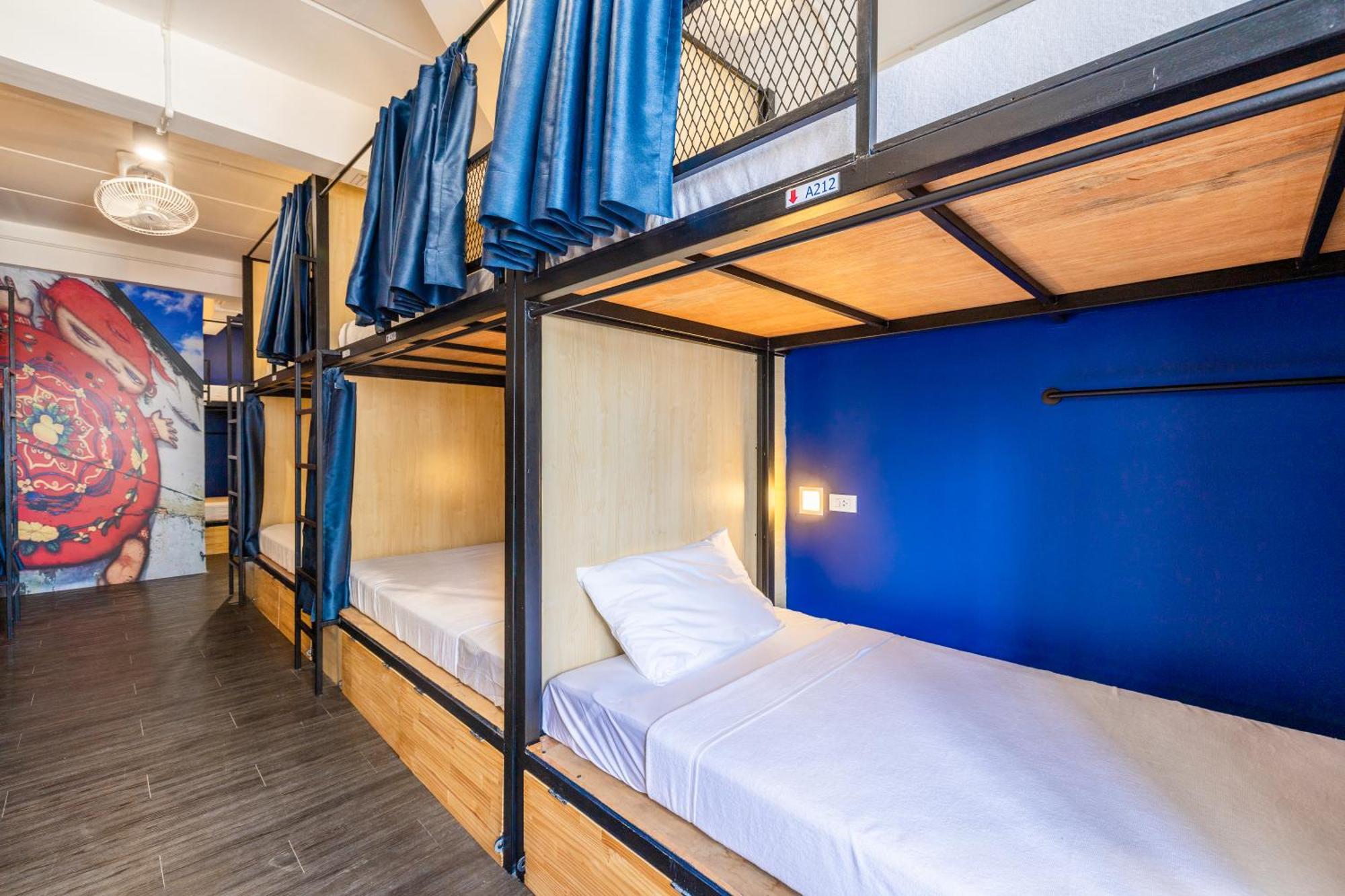 Marco Polo Phuket Poshtel & Bistro Hostel Phòng bức ảnh